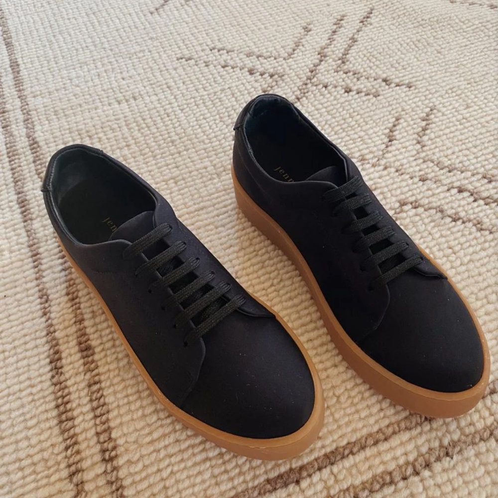 Size 38 Jenni Kayne Skater sneaker new without box